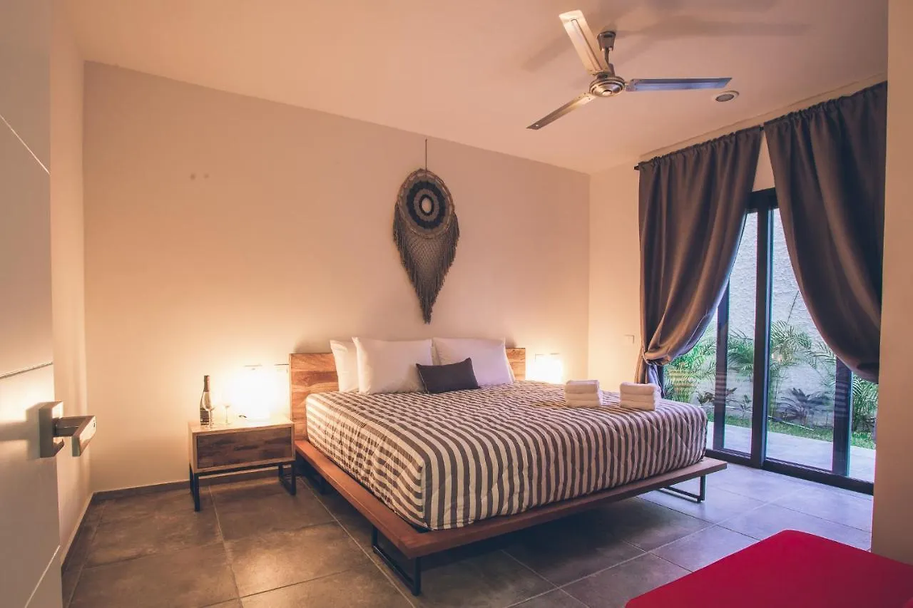 Panacea Condo טולום